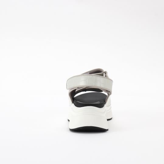 UE-230505