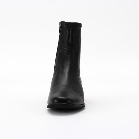 RM-JJ2562